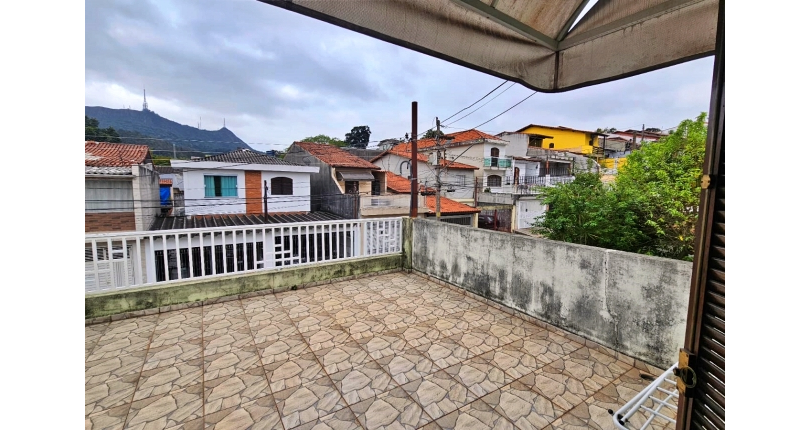 Sobrado à venda no Bairro do Conjunto Residencial Vista Verde na Rua Roberto Boyle,