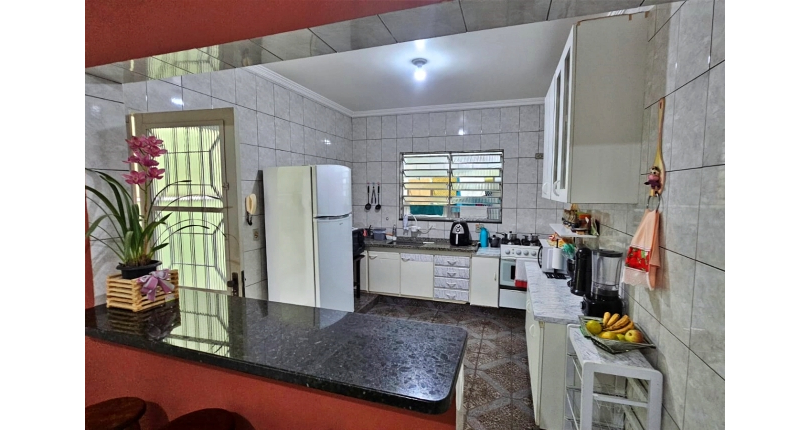 Sobrado à venda no Bairro do Conjunto Residencial Vista Verde na Rua Roberto Boyle,