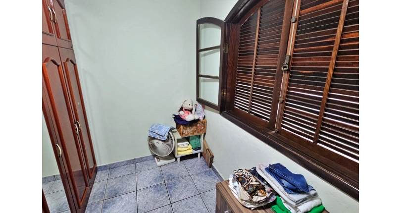 Sobrado à venda no Bairro do Conjunto Residencial Vista Verde na Rua Roberto Boyle,