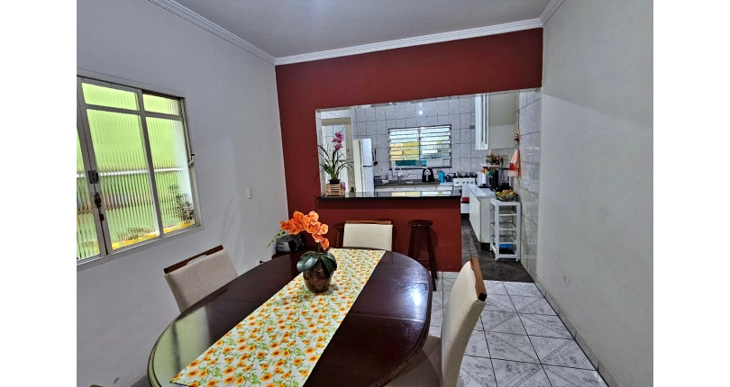 Sobrado à venda no Bairro do Conjunto Residencial Vista Verde na Rua Roberto Boyle,