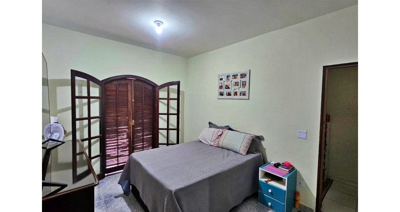 Sobrado à venda no Bairro do Conjunto Residencial Vista Verde na Rua Roberto Boyle,