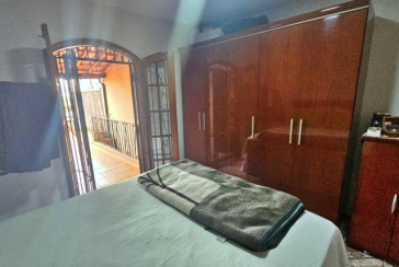 Sobrado à venda no Conjunto Residencial Vista Verde na Rua José Carlos de Resende