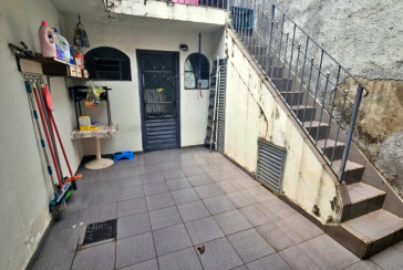 Sobrado à venda no Conjunto Residencial Vista Verde na Rua José Carlos de Resende