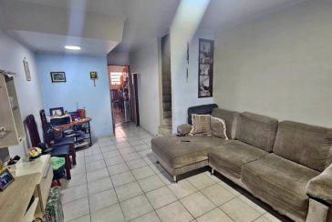 Sobrado à venda no Conjunto Residencial Vista Verde na Rua José Carlos de Resende