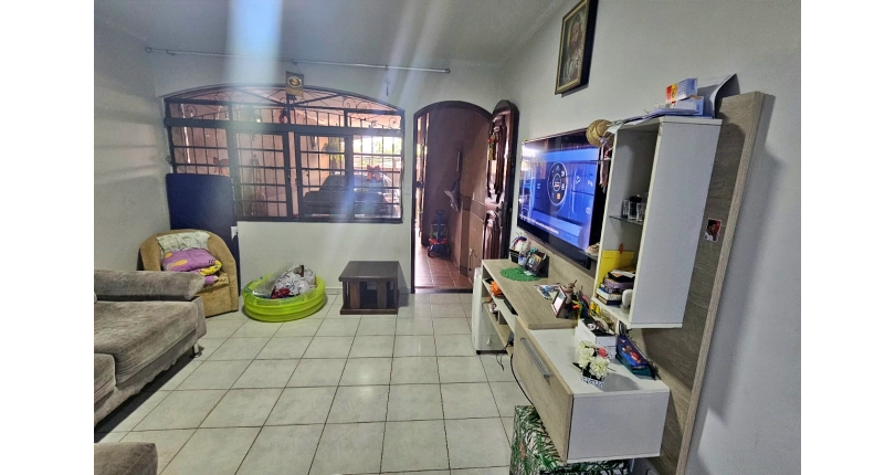 Sobrado à venda no Conjunto Residencial Vista Verde na Rua José Carlos de Resende