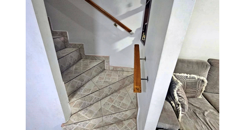 Sobrado à venda no Conjunto Residencial Vista Verde na Rua José Carlos de Resende