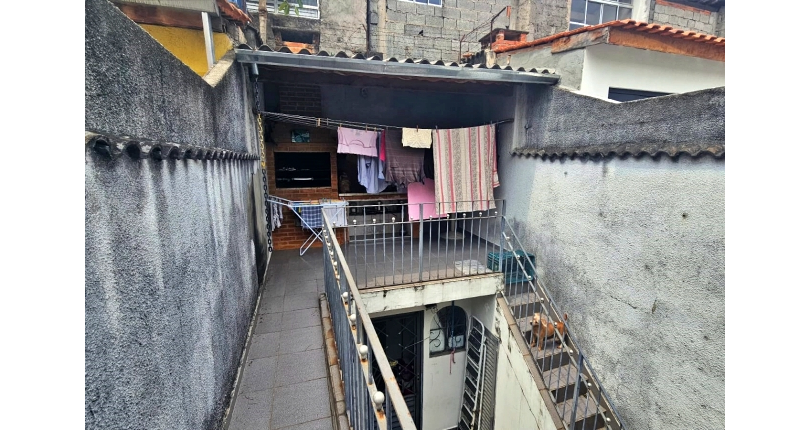 Sobrado à venda no Conjunto Residencial Vista Verde na Rua José Carlos de Resende