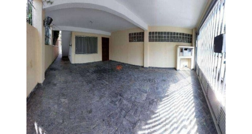 Sobrado à venda no Bairro do Conjunto Residencial Vista Verde na Rua José Carlos de Resende,