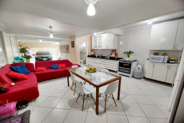 Sobrado à venda no Bairro do Jardim Pinheiros na Rua Frei Adriano Donado,