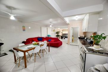 Sobrado à venda no Bairro do Jardim Pinheiros na Rua Frei Adriano Donado,