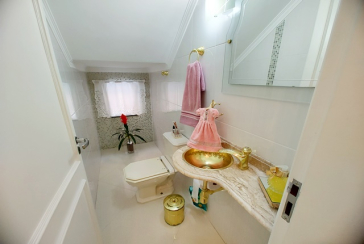 Sobrado à venda no Bairro do Jardim Pinheiros na Rua Frei Adriano Donado,