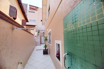 Sobrado à venda no Bairro do Jardim Pinheiros na Rua Frei Adriano Donado,