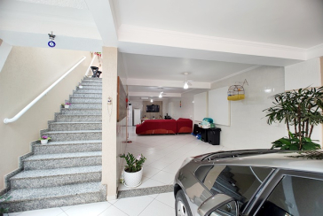 Sobrado à venda no Bairro do Jardim Pinheiros na Rua Frei Adriano Donado,