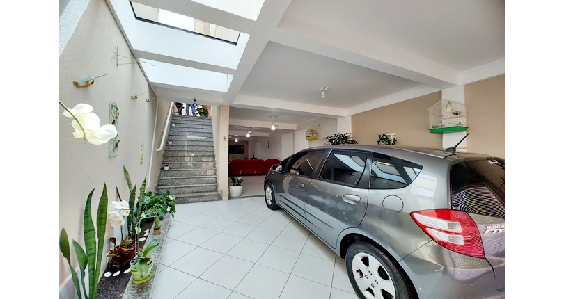 Sobrado à venda no Bairro do Jardim Pinheiros na Rua Frei Adriano Donado,