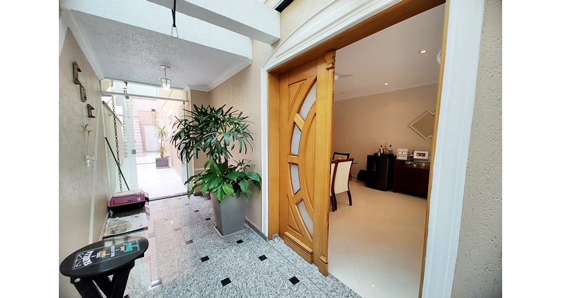 Sobrado à venda no Bairro do Jardim Pinheiros na Rua Frei Adriano Donado,