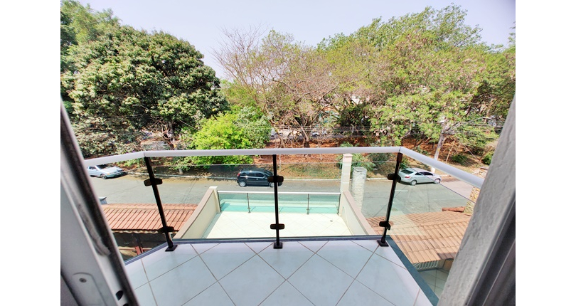 Sobrado à venda no Bairro do Jardim Pinheiros na Rua Frei Adriano Donado,