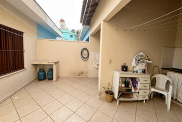 Sobrado à venda no Bairro do Jardim Santo Elias na Rua Durval Fernandes Chaves