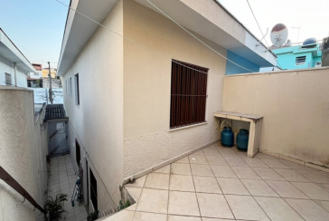 Sobrado à venda no Bairro do Jardim Santo Elias na Rua Durval Fernandes Chaves