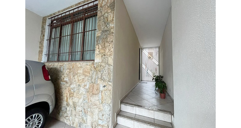 Sobrado à venda no Bairro do Jardim Santo Elias na Rua Durval Fernandes Chaves