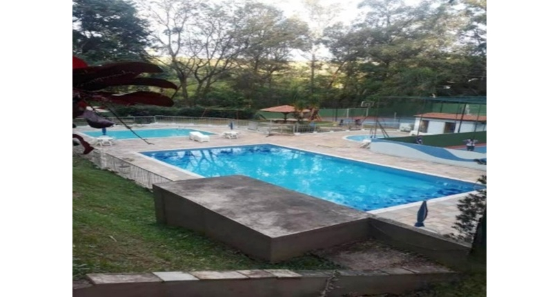 Apartamento à venda no Bairro do Jardim Regina na Avenida Agenor Couto de Magalhães 222, 