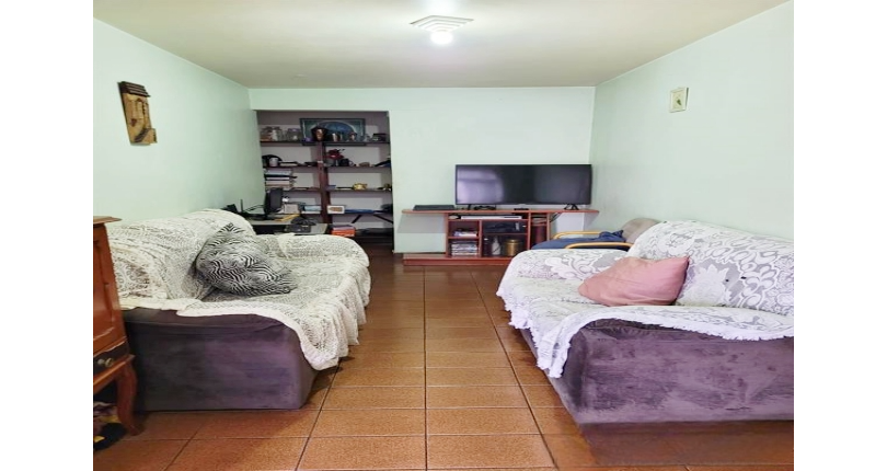 Casa à venda no Bairro do Parque São Domingos na Rua Abraham Lincoln, 