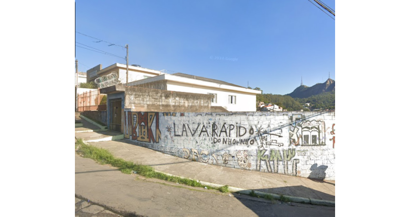 Casa à venda no Bairro do Jardim Ipanema (Zona Oeste) na Rua Pedro Ravara
