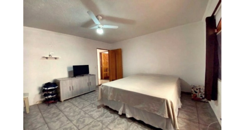 Boa Casa à venda no Bairro do Jardim Vivan na Rua Alarico Resende