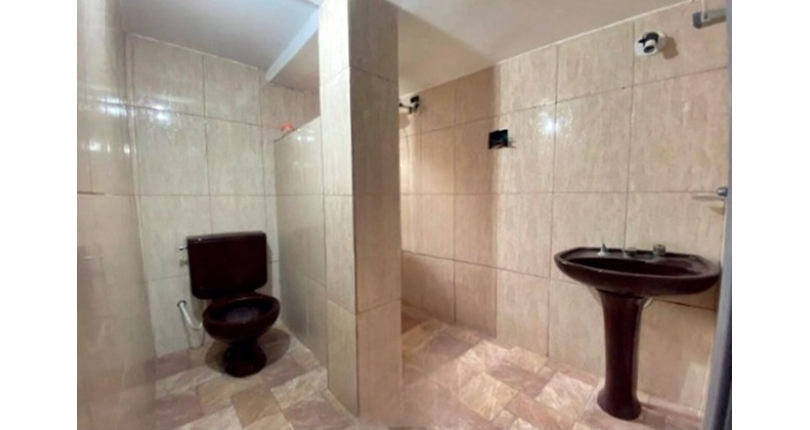 Boa Casa à venda no Bairro do Jardim Vivan na Rua Alarico Resende