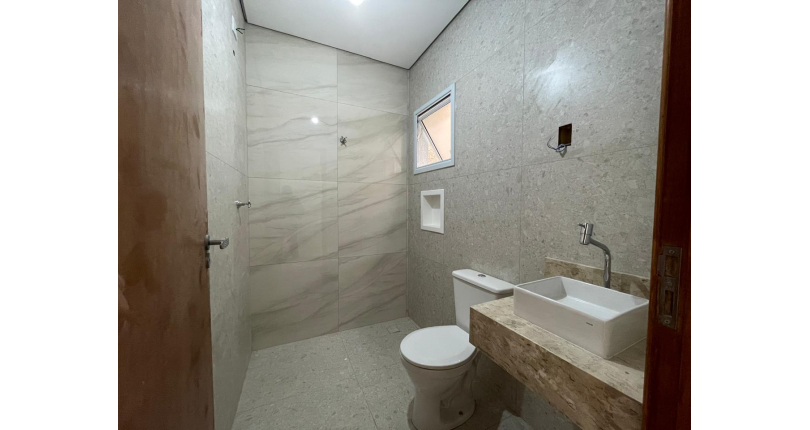 Sobrado novo à venda no Bairro do Jardim Santo Elias na Rua Wilson Crisnel de Almeida 112