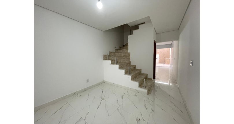 Sobrado novo à venda no Bairro do Jardim Santo Elias na Rua Wilson Crisnel de Almeida 112