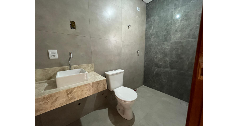 Sobrado novo à venda no Bairro do Jardim Santo Elias na Rua Wilson Crisnel de Almeida 113