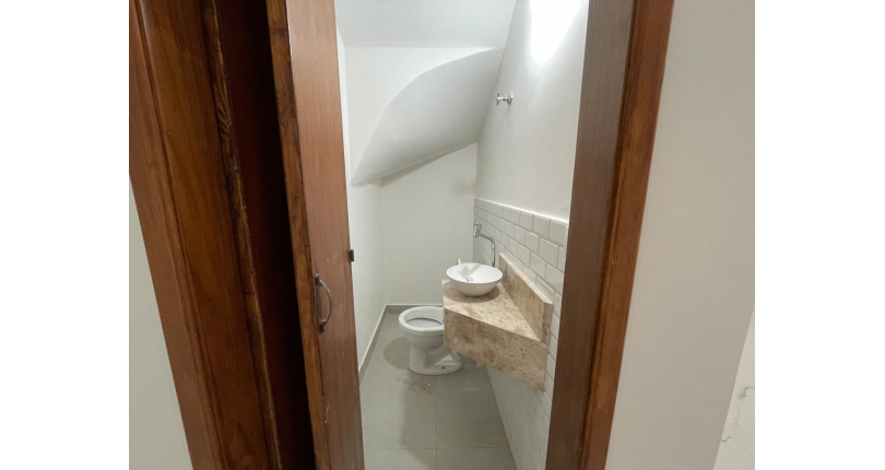 Sobrado novo à venda no Bairro do Jardim Santo Elias na Rua Wilson Crisnel de Almeida 113