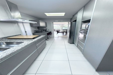 Apartamento à venda no Bairro da Lapa na Rua Faustolo 656, no Condomínio Edifício Forme