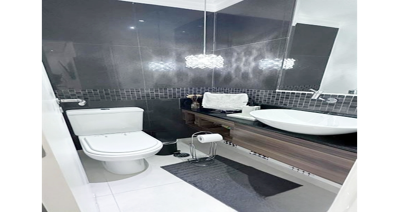 Apartamento à venda no Bairro da Lapa na Rua Faustolo 656, no Condomínio Edifício Forme