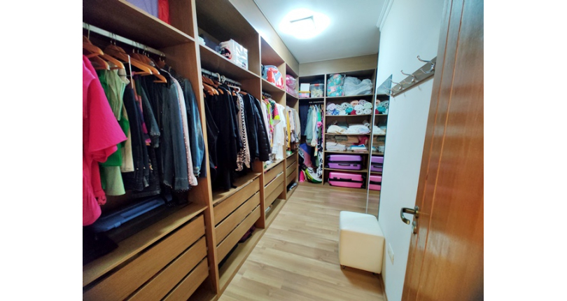 Sobrado à venda Rua General Alencastro Guimarães, Vila Fiat Lux - Imóveis à Venda