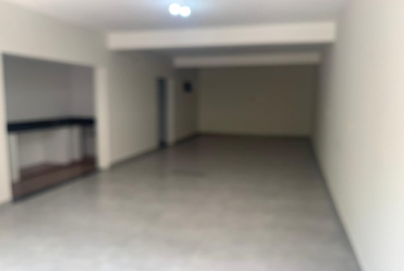 Sobrado à venda no Bairro do Parque São Domingos na Rua Luís Filgueira Souto