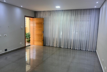 Sobrado à venda no Bairro do Parque São Domingos na Rua Luís Filgueira Souto