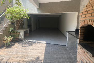 Sobrado à venda no Bairro do Parque São Domingos na Rua Luís Filgueira Souto