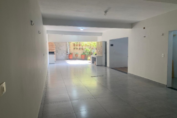 Sobrado à venda no Bairro do Parque São Domingos na Rua Luís Filgueira Souto