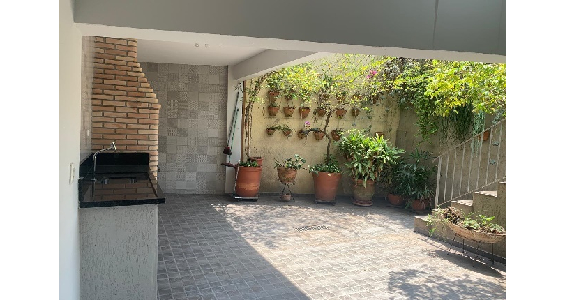 Sobrado à venda no Bairro do Parque São Domingos na Rua Luís Filgueira Souto