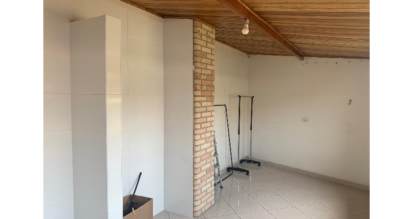 Sobrado à venda no Bairro do Parque São Domingos na Rua Luís Filgueira Souto