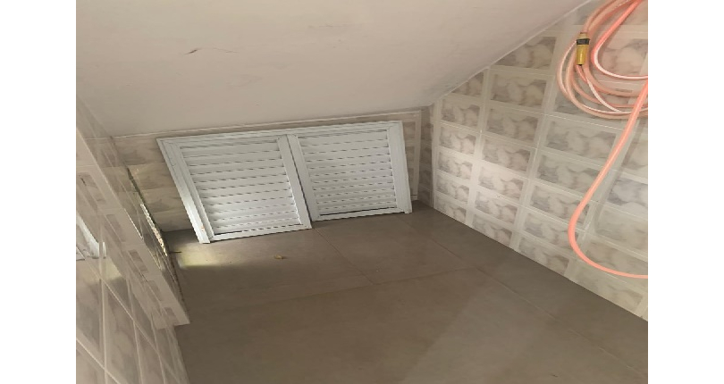 Sobrado à venda no Bairro do Parque São Domingos na Rua Luís Filgueira Souto