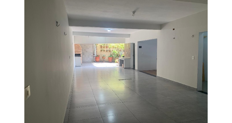 Sobrado à venda no Bairro do Parque São Domingos na Rua Luís Filgueira Souto