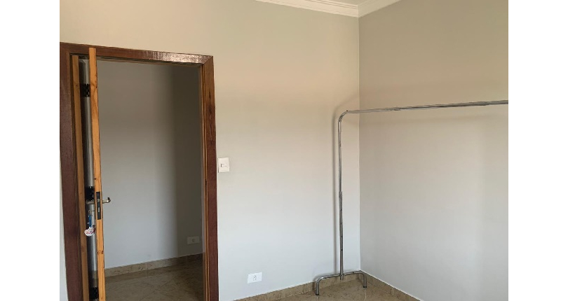 Sobrado à venda no Bairro do Parque São Domingos na Rua Luís Filgueira Souto