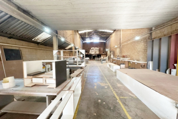 Galpão à venda em Osasco no Bairro Presidente Altino na Rua Armênia,