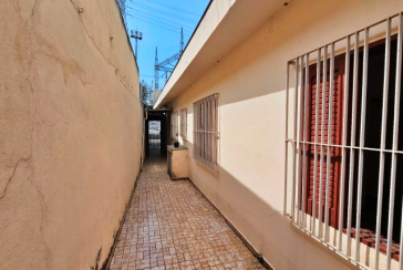 Casa à venda no Bairro da Vila Pirituba  na Avenida Paula Ferreira
