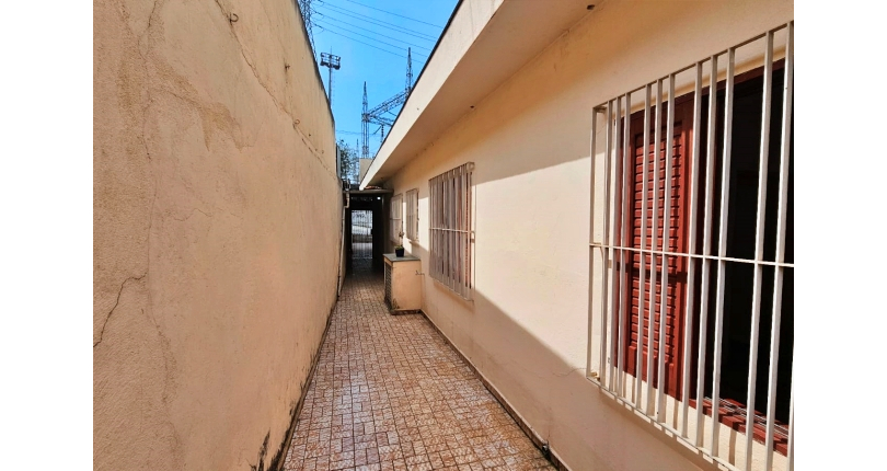 Casa à venda no Bairro da Vila Pirituba  na Avenida Paula Ferreira