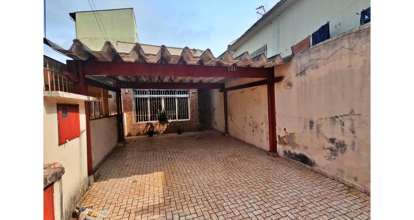 Casa à venda no Bairro da Vila Pirituba  na Avenida Paula Ferreira