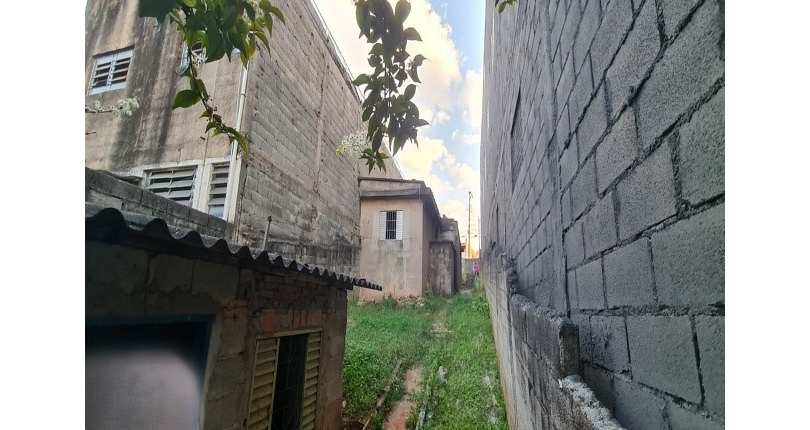 Terreno à venda no Bairro do Jaraguá na Rua Fazenda Monte Alegre