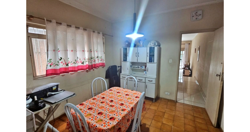 Sobrado à venda no Jardim Mangalot na Rua General Lauro Cavalcanti de Farias, 